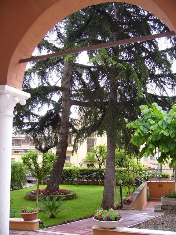 La Casa Di Nazareth Hotel Rome Exterior photo